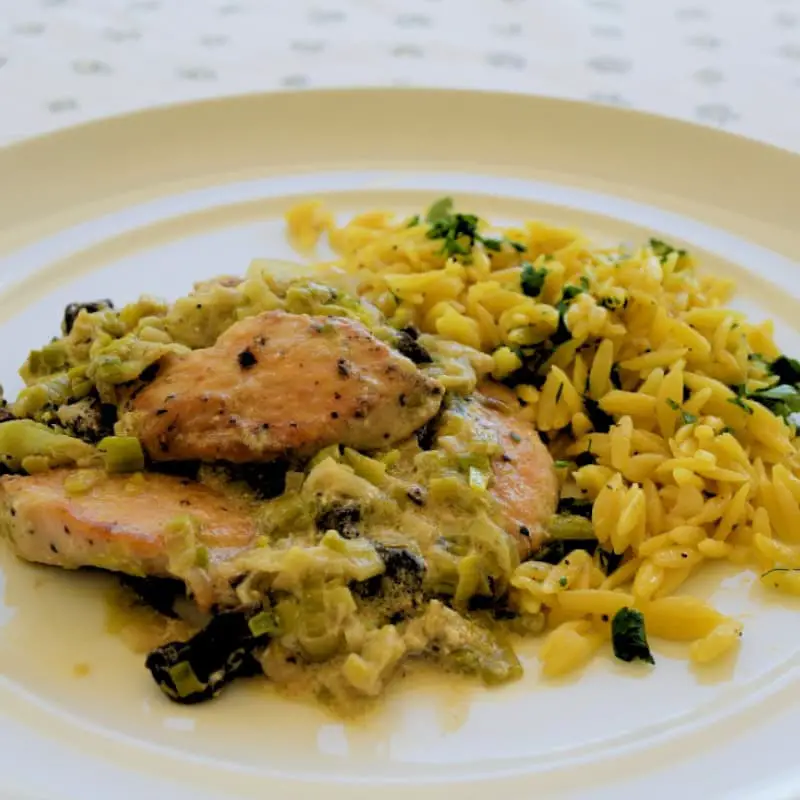 Jamie Oliver' Chicken with Mustard and Leeks