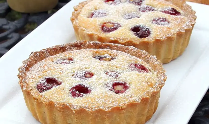 JAMIE OLIVER frangipane tart