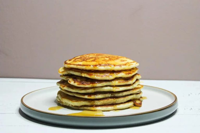 Easy Fluffy American Pancakes Recipe